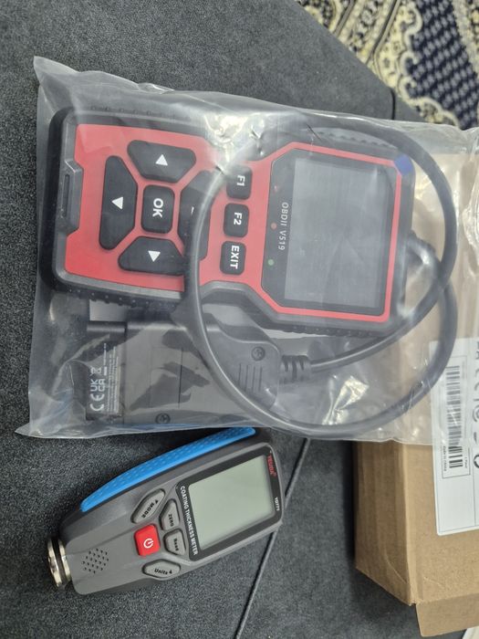 OBD 2 сканер +толщиномер в идеальном состоянии