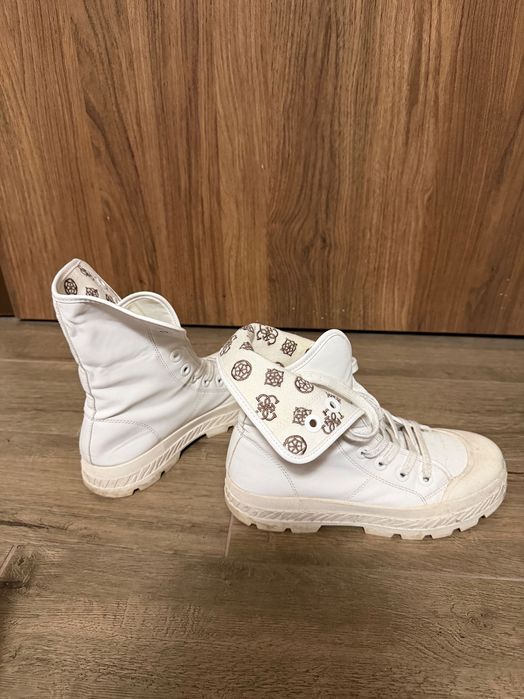 Дамски бели боти Guess