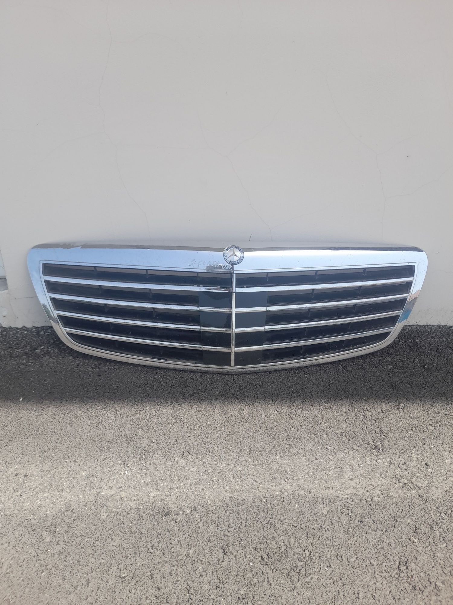 Решетка Mercedes S-class