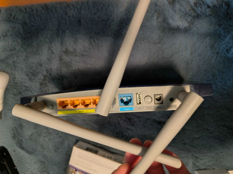 Routere:Linksys, Mikrotik, TP Link, Devolo, Strong, Mercusys,Netgear