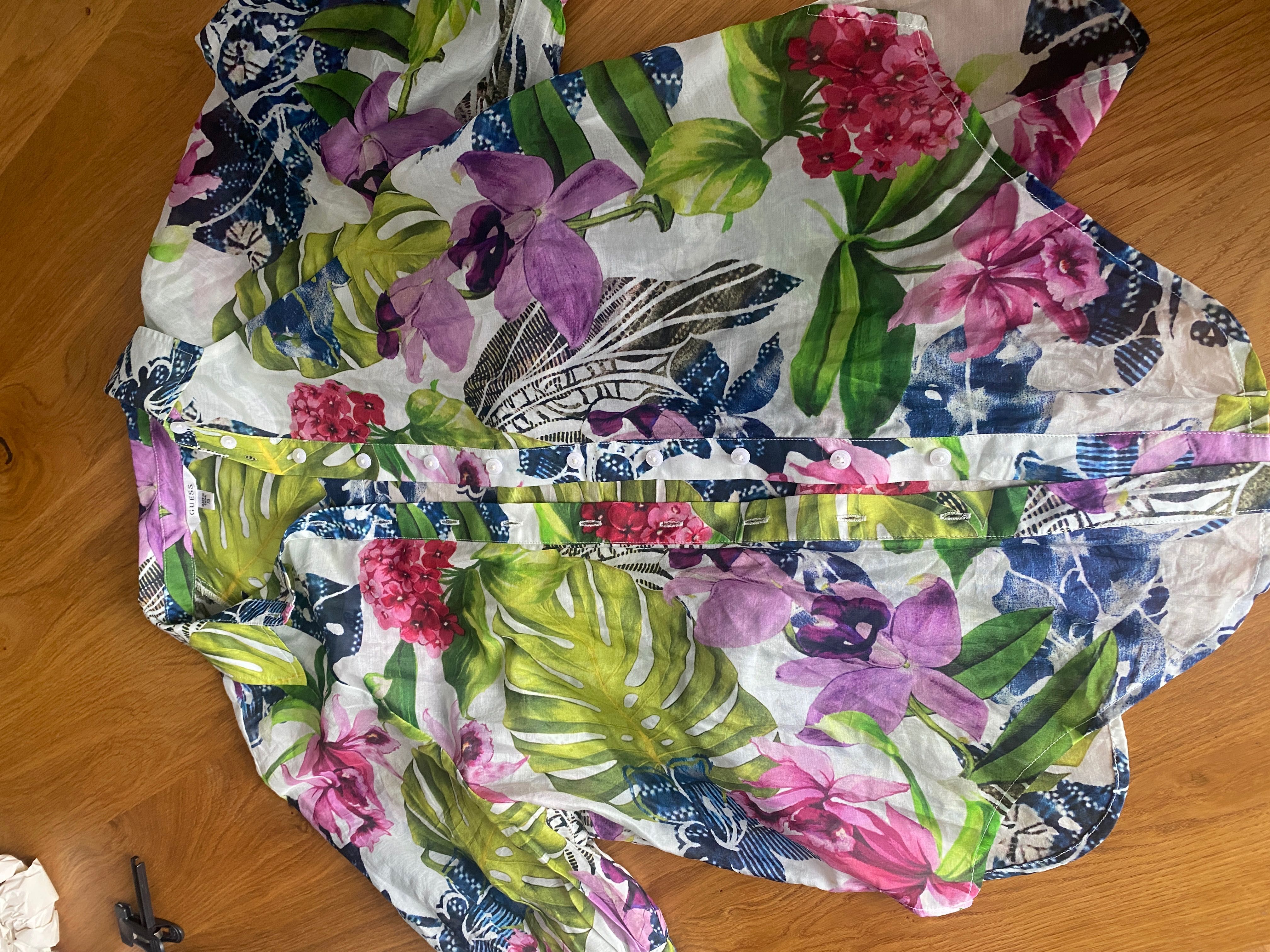 Нова риза коприна Guess XS