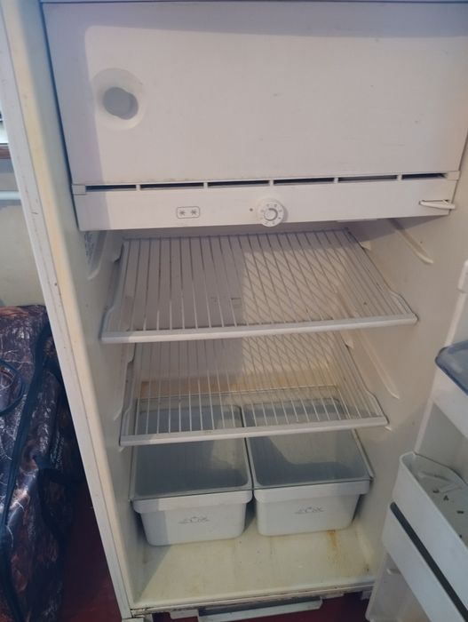 Продам холодильник.