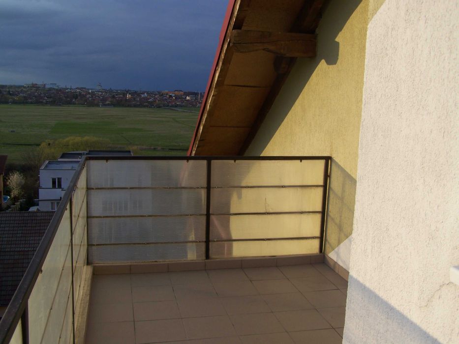 Apartament 3 camere , 115m2 , Sibiu .Tip mansarda, Zona Tilisca