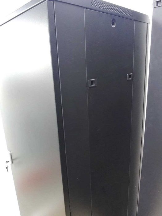 Шкаф серверный U32