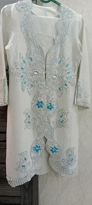 Kelinlar libosi qoʻl mehnati bilan ishlangan