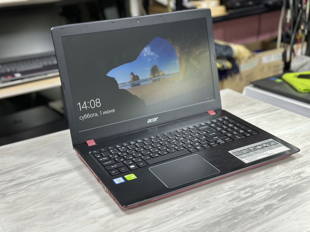 Ноутбук Acer Aspire E15 - Intel Core i3-6006/ОЗУ-4/HDD-500