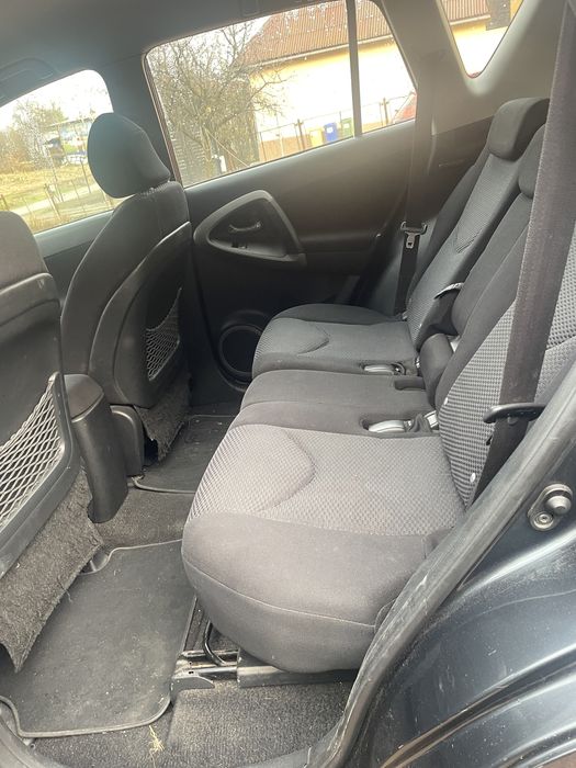 Toyota rav 4 an fabricatie 2006 decembrie