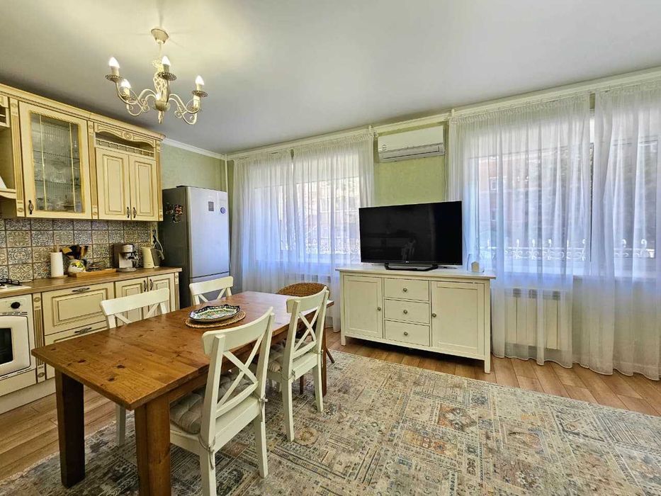 продается 3-х комнатная квартира Садовая 100/2