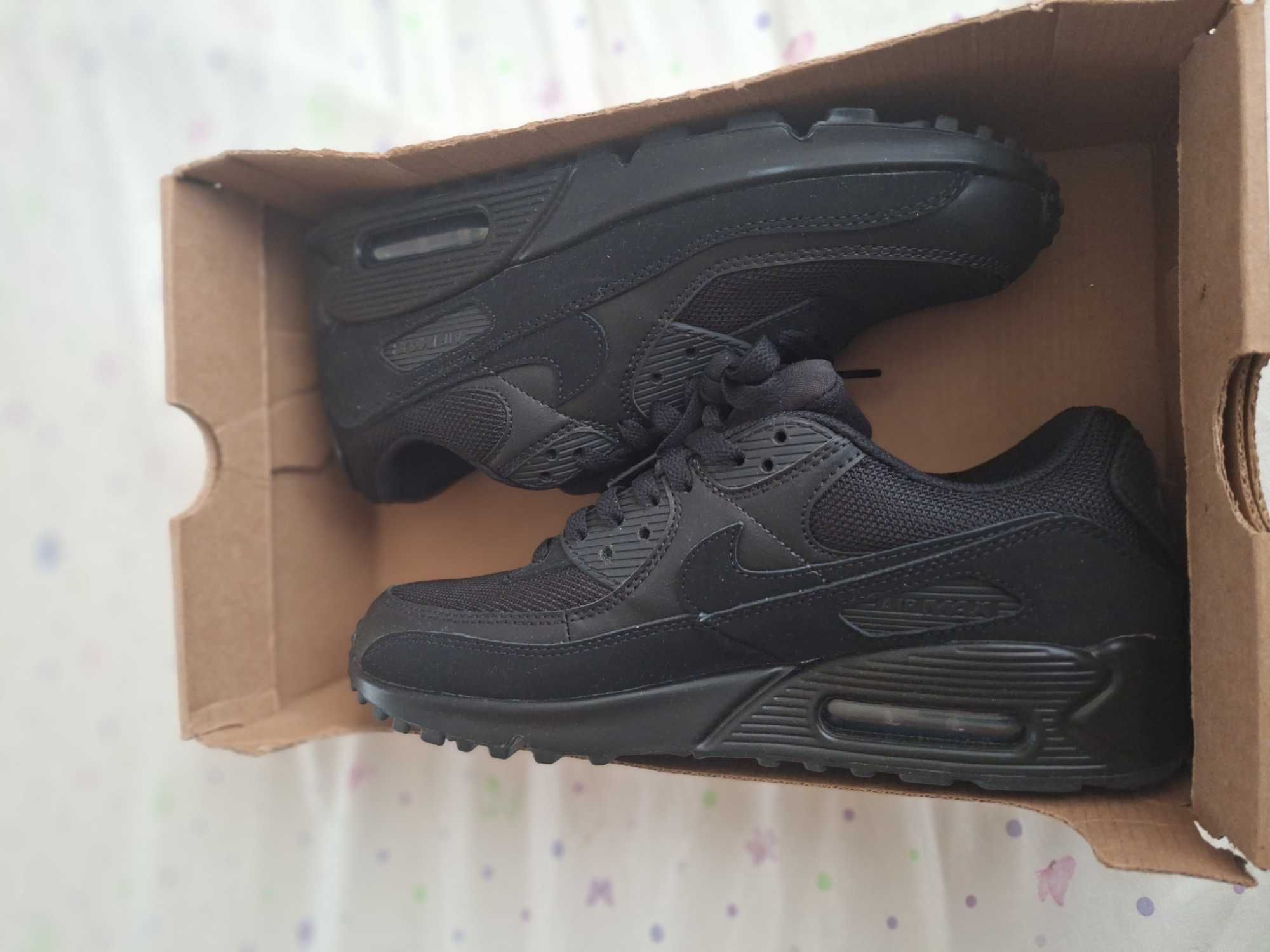 Дамски маратонки NIKE