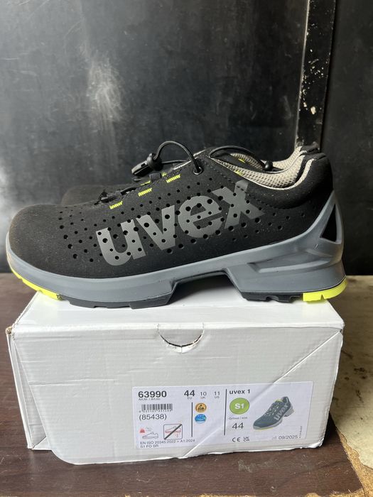 Vand pantofi protectie Uvex marimea 44