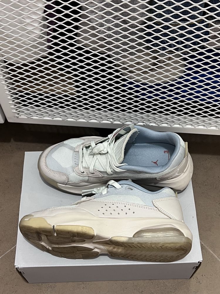 Nike, Спортни обувки Air Jordan 200E с мрежа, Сив, мента