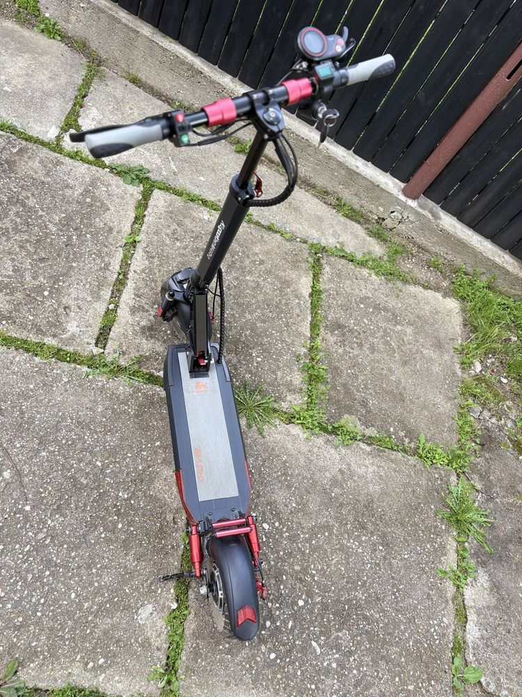 De vanzare trotineta Kugoo Kirin M4 Pro