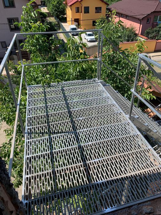Scara metalica zincata  exterioara pentru ,case, beciuri și incendii