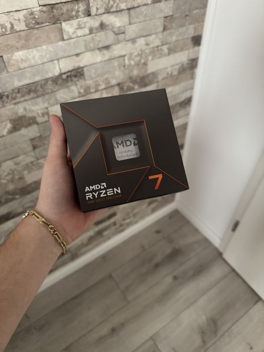 Pc Gaming Ryzen 7 7700X + RTX 5070