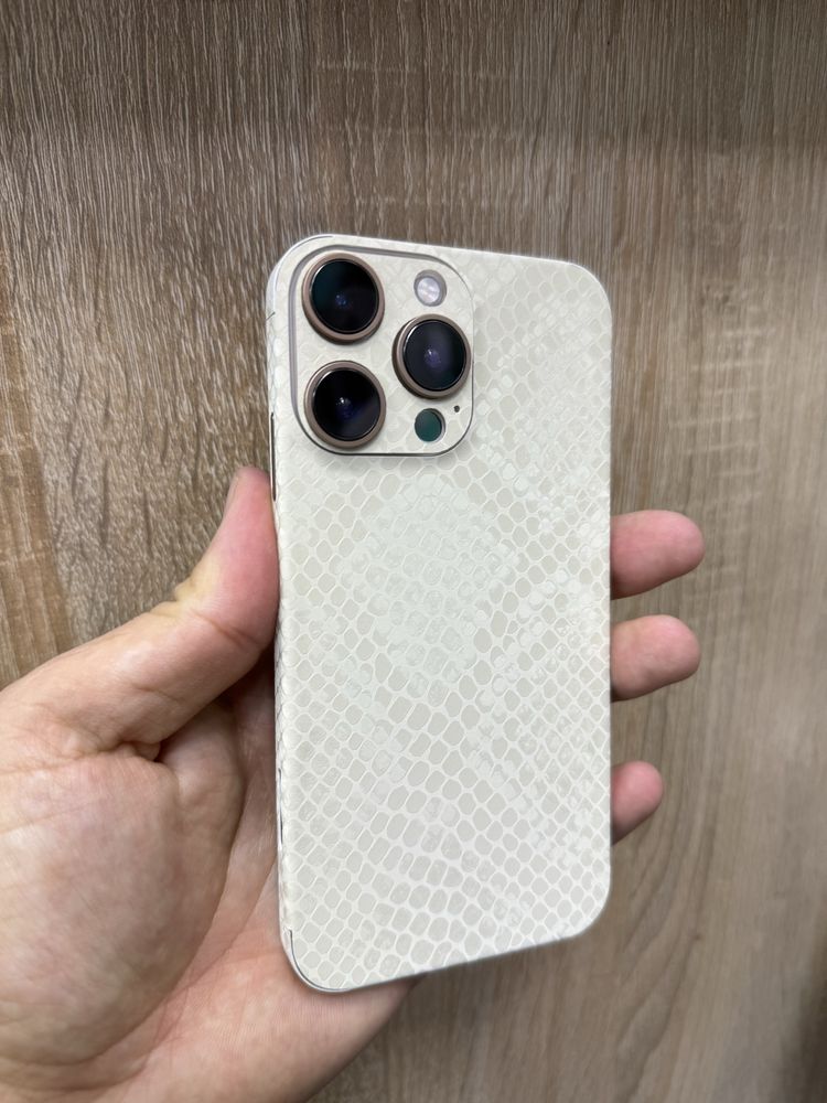 iPhone XR 16 pro korpus qilindan