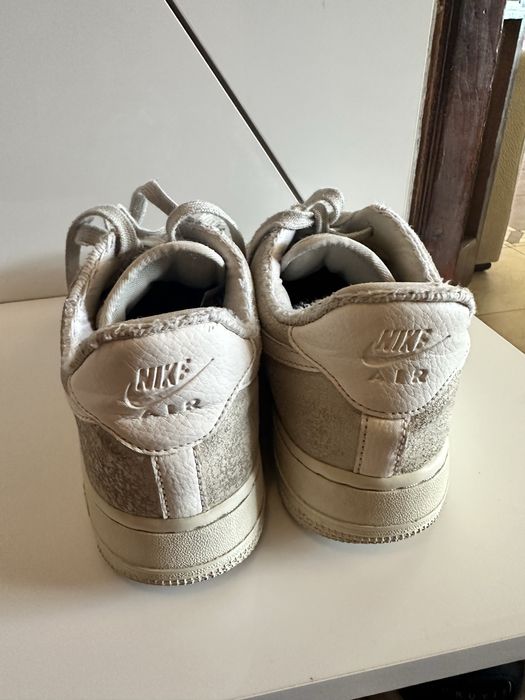 Два модела Nike Air Force