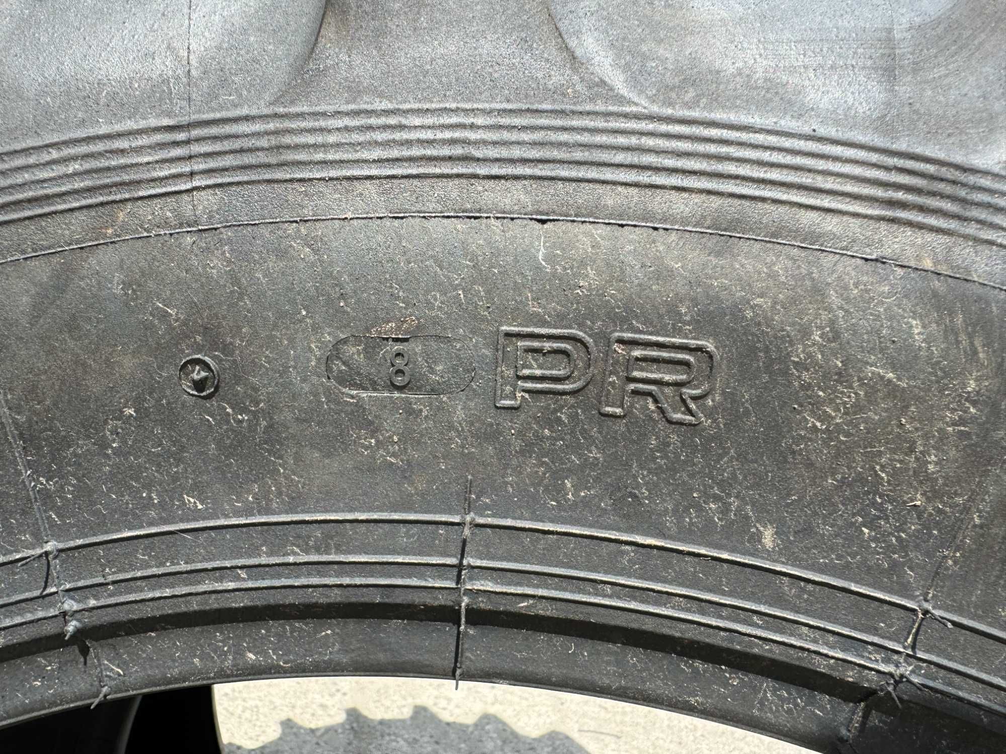 13.6-28 cu 8 pliuri pentru tractor spate anvelope noi marca CULTOR