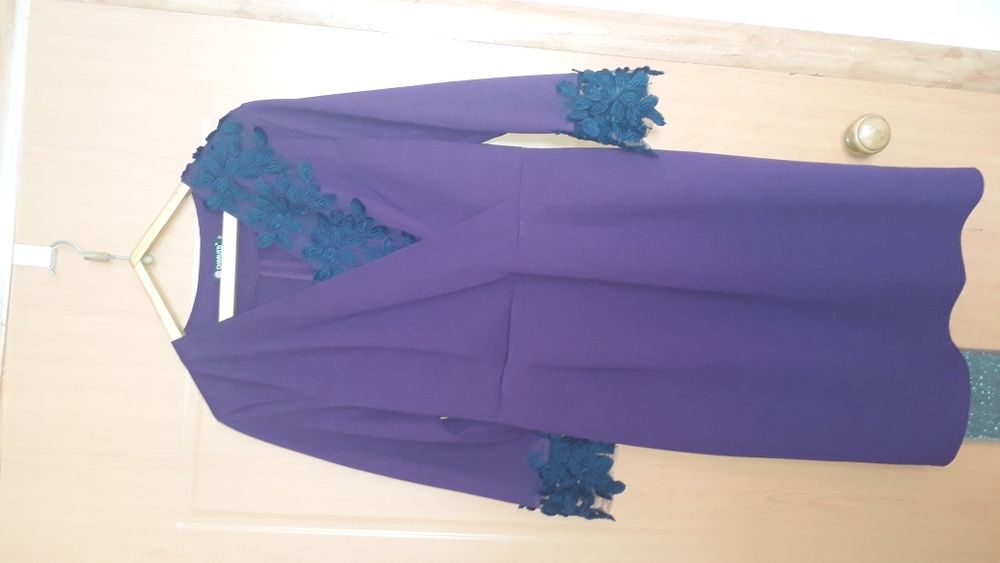 Женское платье футляр