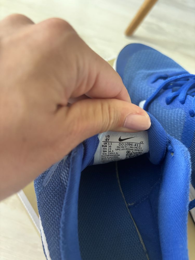Nike маратонки 36 номер