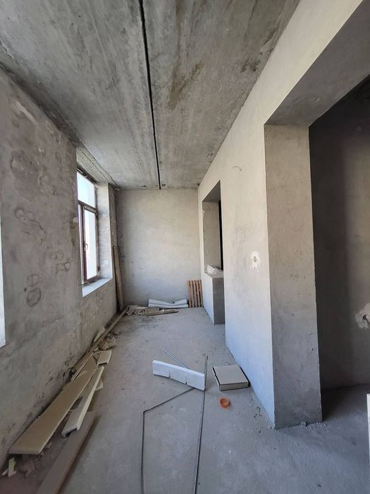 Maslazavod tomonda 2 xonalik qilingan korobka sotiladi