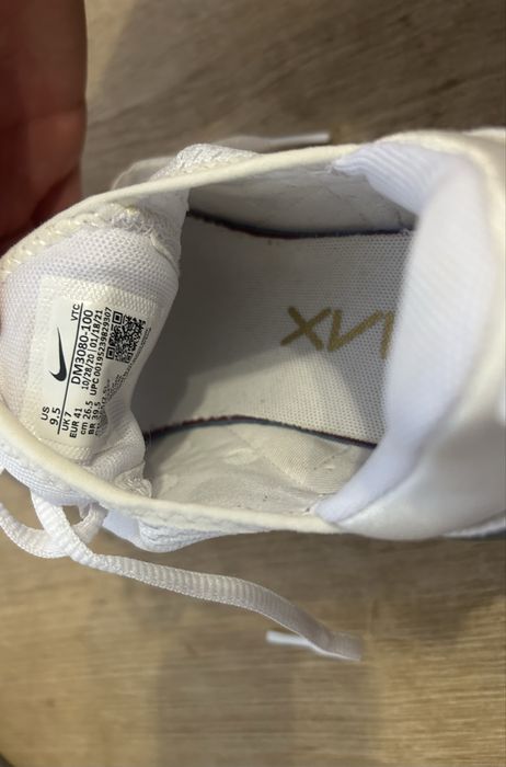 Vand niste adidasi nike huaraches