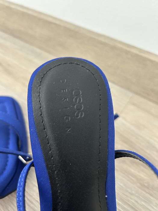 Сандали на висок ток Asos