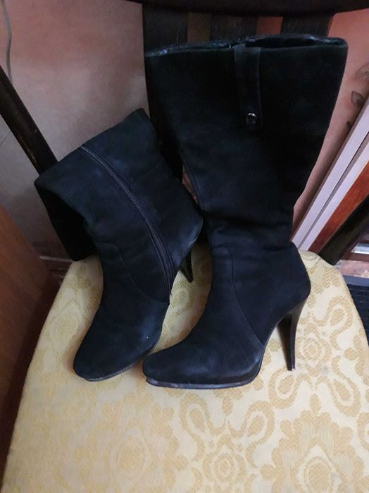 продам замшевые сапоги