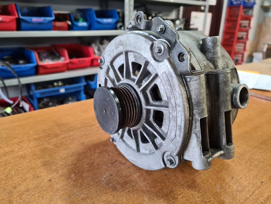 Alternator  Mercedes C E class 2.7 cdi 2.2 cdi 190A
