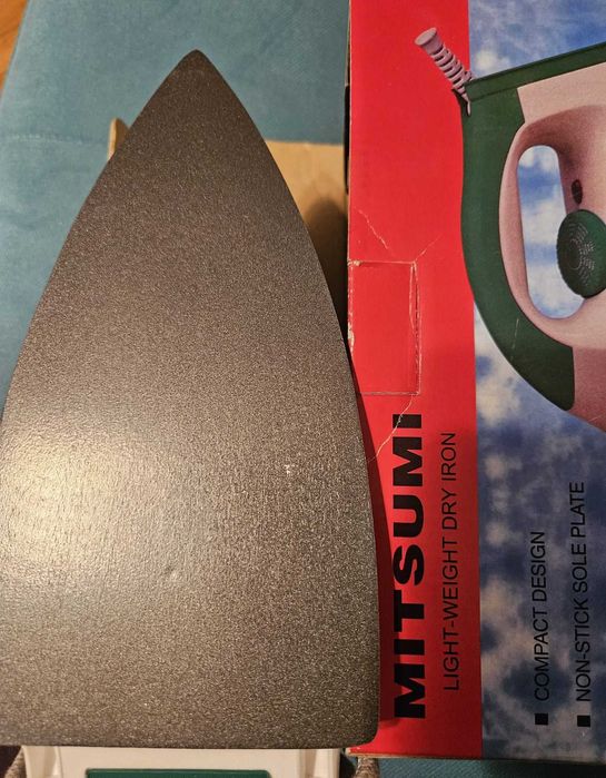 Fier de calcat de voiaj