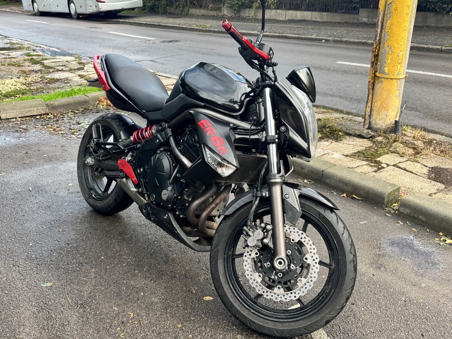 Kawasaki ER-6n 650 — 2009 — 35.380 km — 2.599€