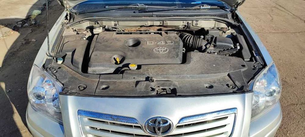 Dezmembrez Toyota Avensis 2.0 D an 2007 cod motor 1AD-FTV