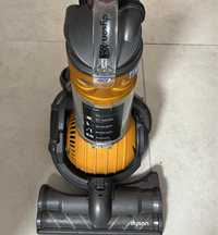 Dyson DC24 aspirator folosit