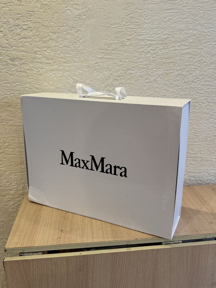 Упаковка MaxMara