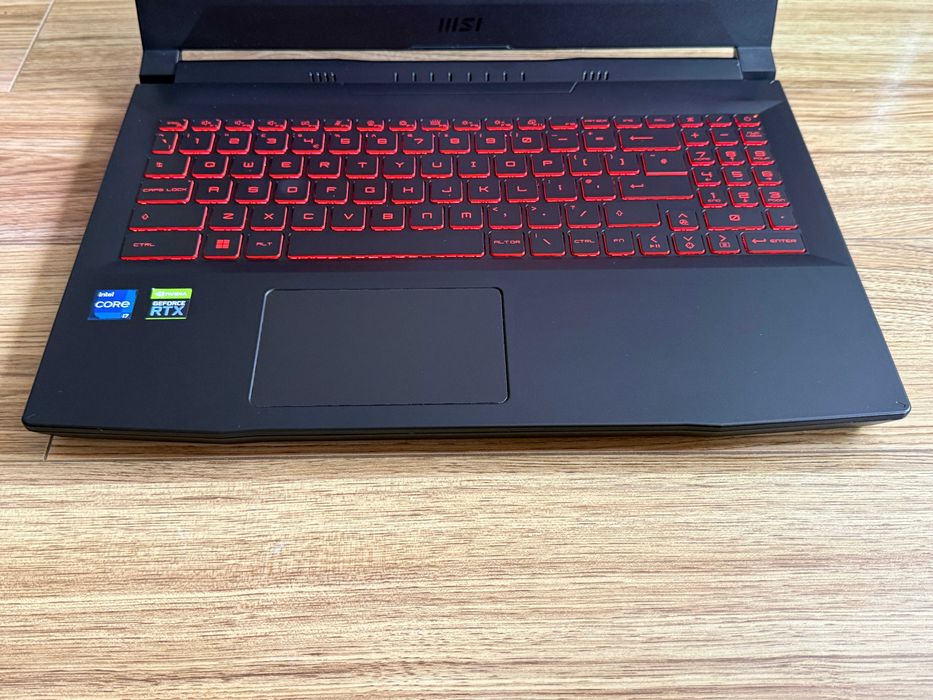 144Hz MSI Katana`i7-11800H/RTX 3070/16GB RAM/512GB SSD/FHD IPS