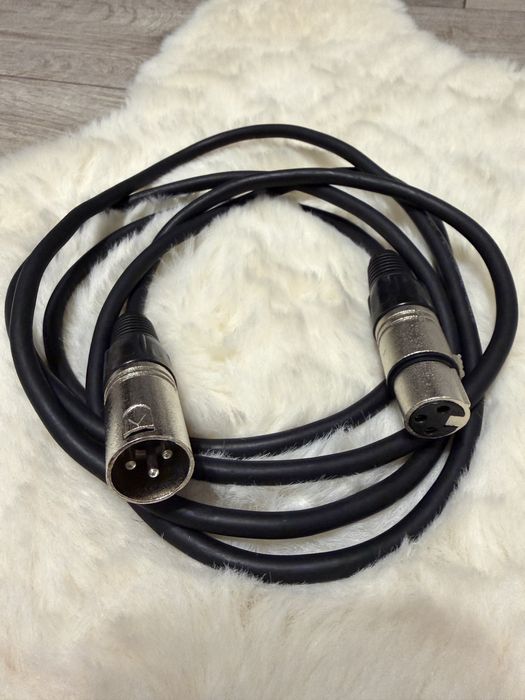 Cablu XLR Hemilton High Performance 2m