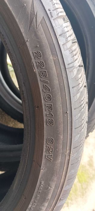 225/40/18 зимни гуми Bridgestone