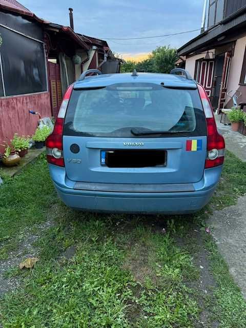 Vand  VOLVO V 50 stare buna