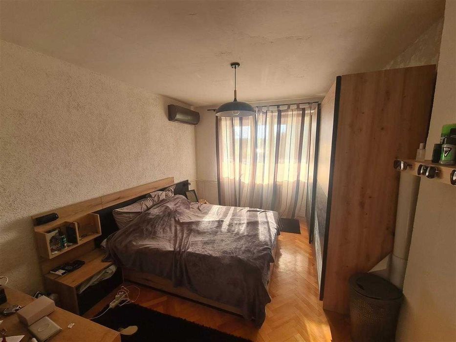 Дава се под наем Двустаен апартамент в София, Витоша - 60 кв.м за 408 € - Снимка #1