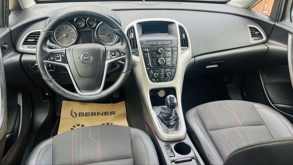Opel Astra J  adus recent Germania