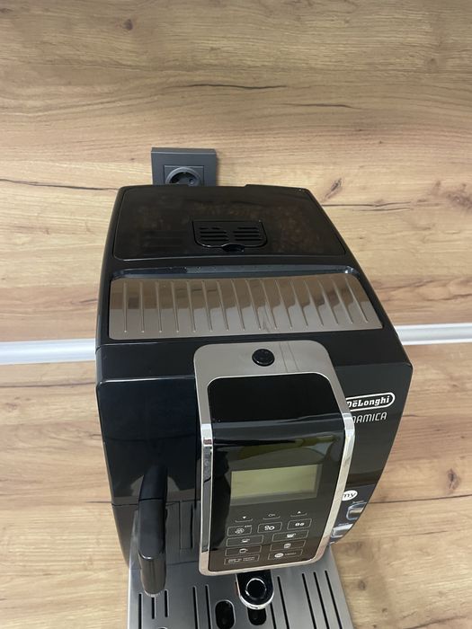 Кафеавтомат Delonghi Dinamica