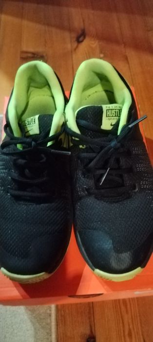 Маратонки   Найк за момче!