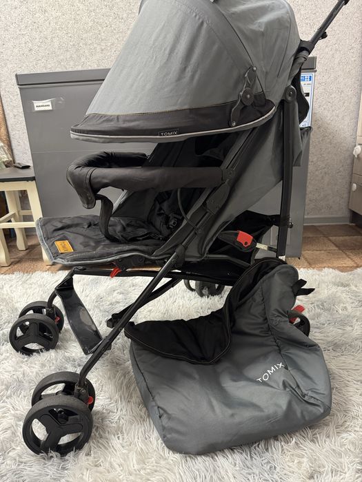 Продам прогулочную коляску