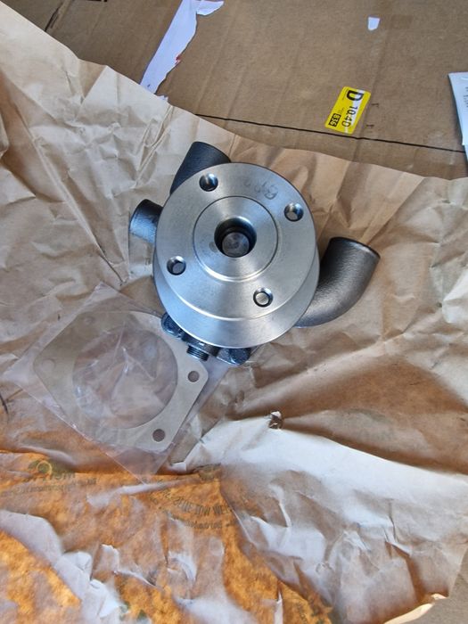 Pompa apa tractor Landinii massey ferguson Perkins