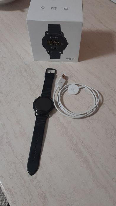 Fossil Q Wander  ceas digital