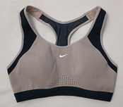 Nike DRI-FIT Padded Bra оригинално бюстие S Найк спорт фитнес