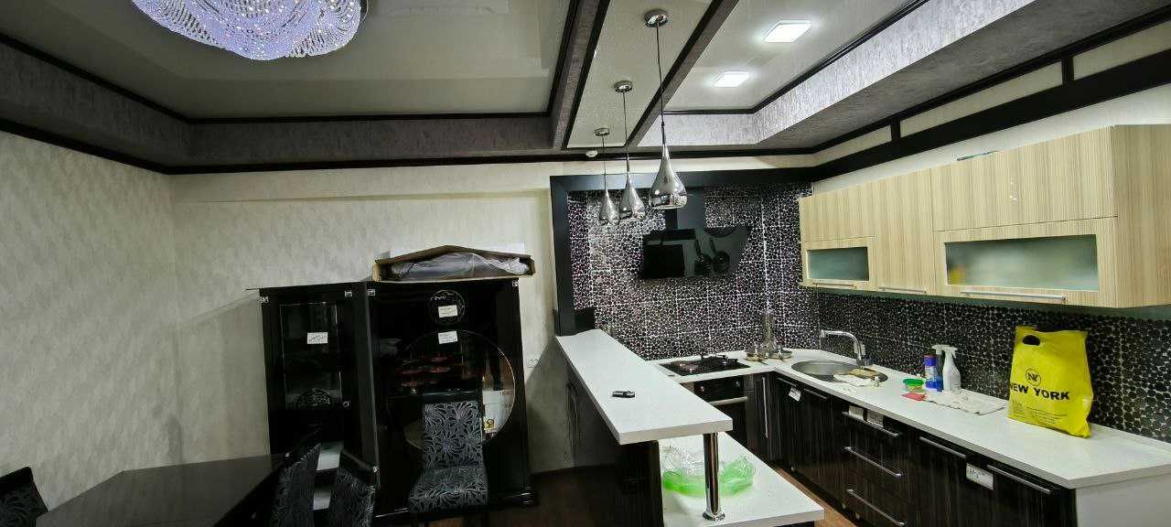 Ул.Никитина . Продам   эксклюзивный дом из 5 комнат на 2.2 сотках .