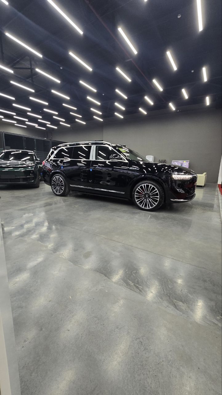 AITO M9 PHEV 1.5 T 4WD 2025