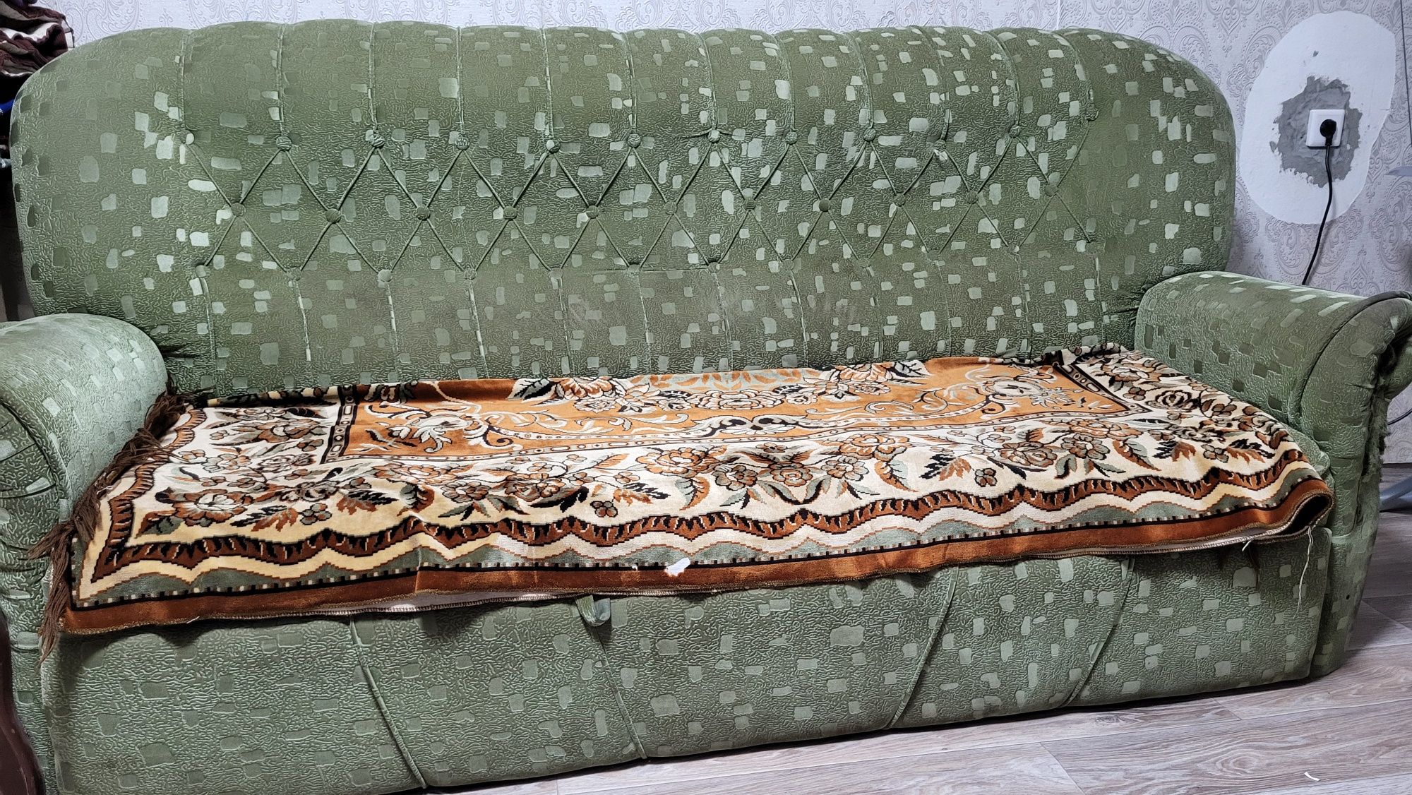 Диван-кровать за символическую цену Бишкуль