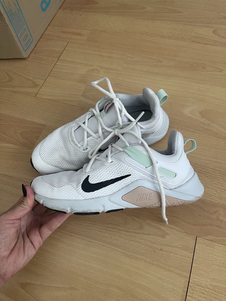 Оригинални маратонки Nike