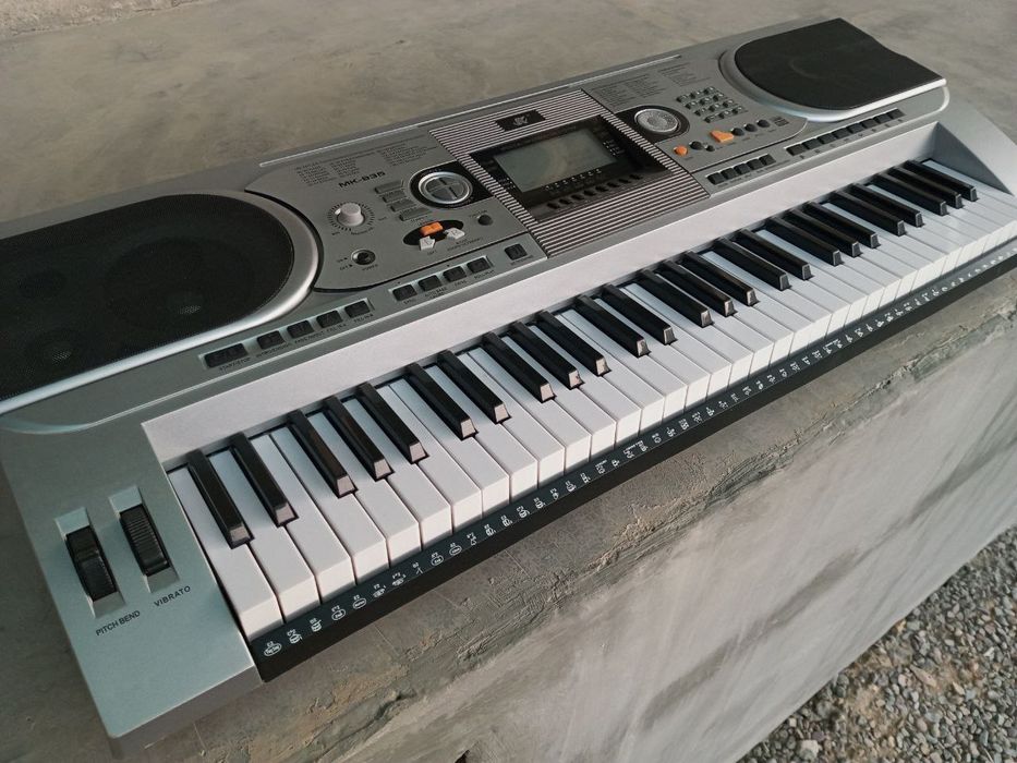 синтезатор MEIKE MK-935